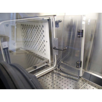 microbiological-safety-cabinet-safefast-elite_class-iii_2
